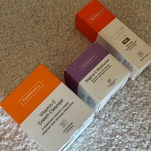 Theory Cleanser & Exfoliant Set Orange Purple